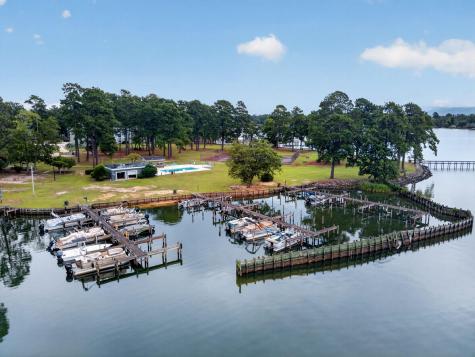 2204 Cypress Pointe Lane Manning SC 29102