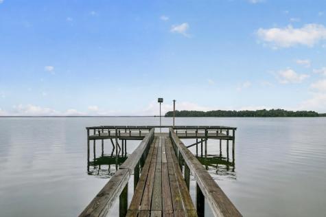 2204 Cypress Pointe Lane Manning SC 29102
