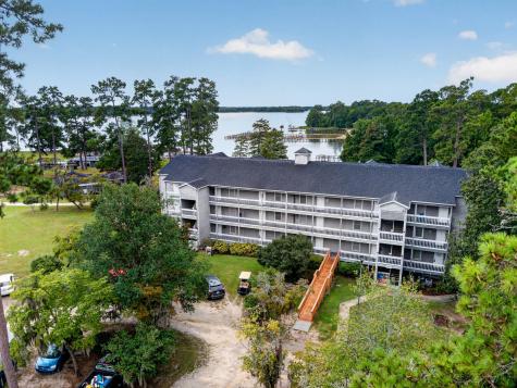 2204 Cypress Pointe Lane Manning SC 29102