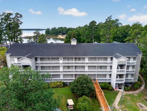 2204 Cypress Pointe Lane Manning SC 29102
