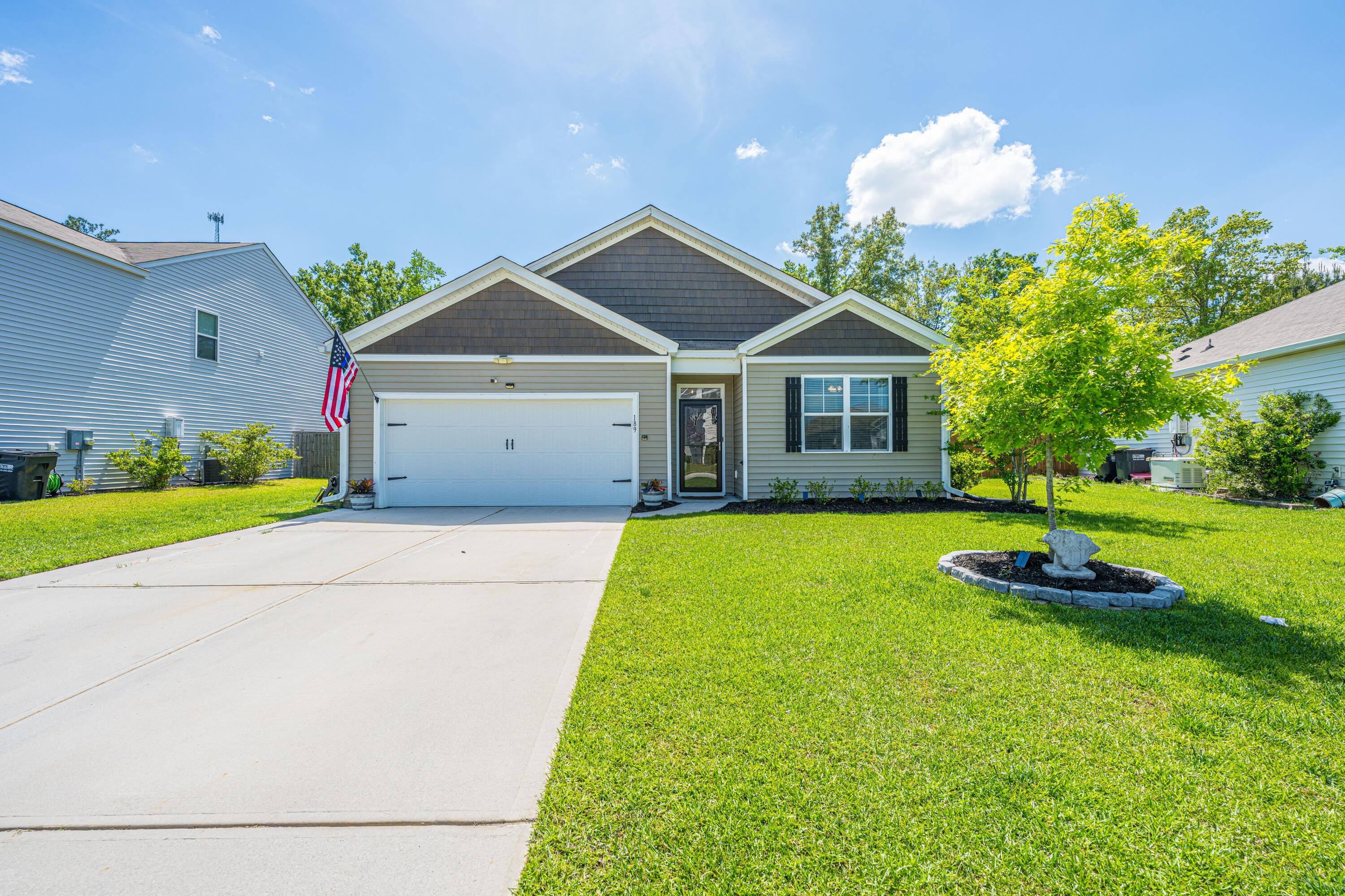 189 Lagoona Drive Summerville SC 29483