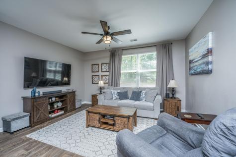 189 Lagoona Drive Summerville SC 29483