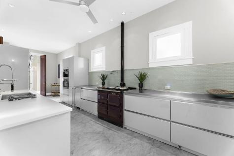 6 Rutledge Avenue Charleston SC 29401