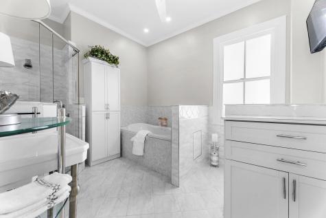 6 Rutledge Avenue Charleston SC 29401