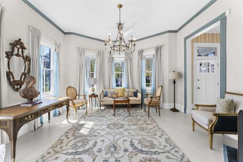 6 Rutledge Avenue Charleston SC 29401