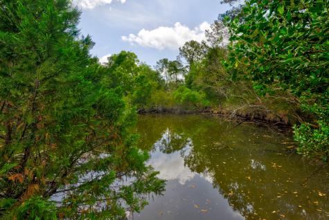 67 Oyster Point Row Charleston SC 29412