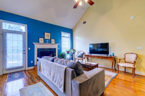67 Oyster Point Row Charleston SC 29412