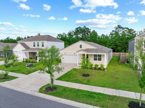 293 W Bradford Pointe Drive Summerville SC 29486