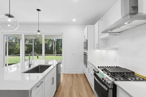 2078 Mcguire Lane Hollywood SC 29449