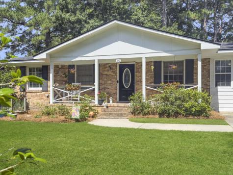 212 Forest Circle Summerville SC 29483