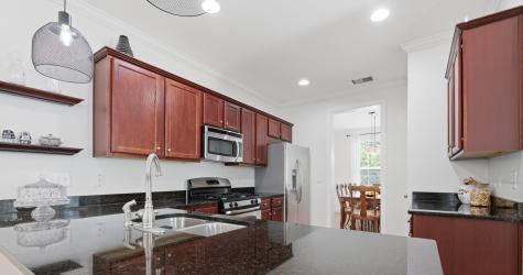 5292 E Dolphin Street North Charleston SC 29405