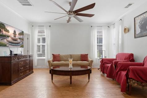 5292 E Dolphin Street North Charleston SC 29405