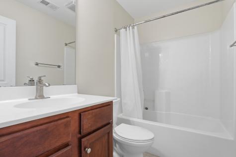 5292 E Dolphin Street North Charleston SC 29405