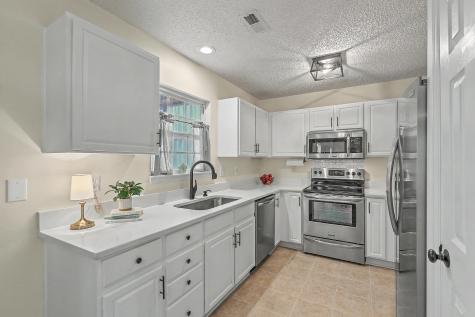 516 Rosings Drive Summerville SC 29486