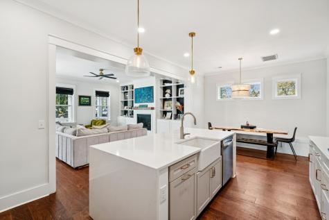 1029 Avenue Of Oaks Charleston SC 29407