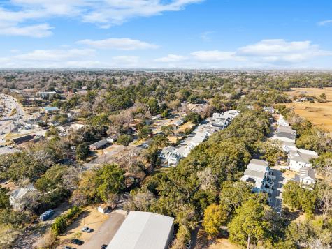 1029 Avenue Of Oaks Charleston SC 29407