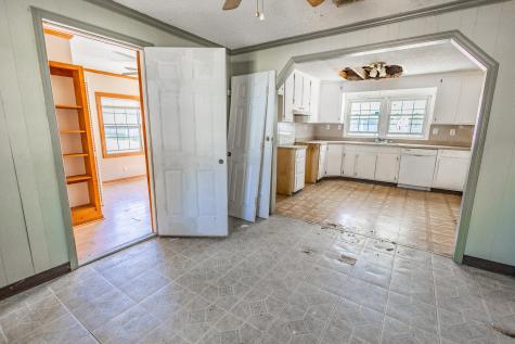 1632 Central Avenue Summerville SC 29483