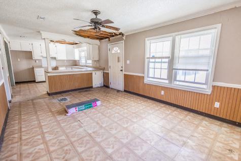 1632 Central Avenue Summerville SC 29483