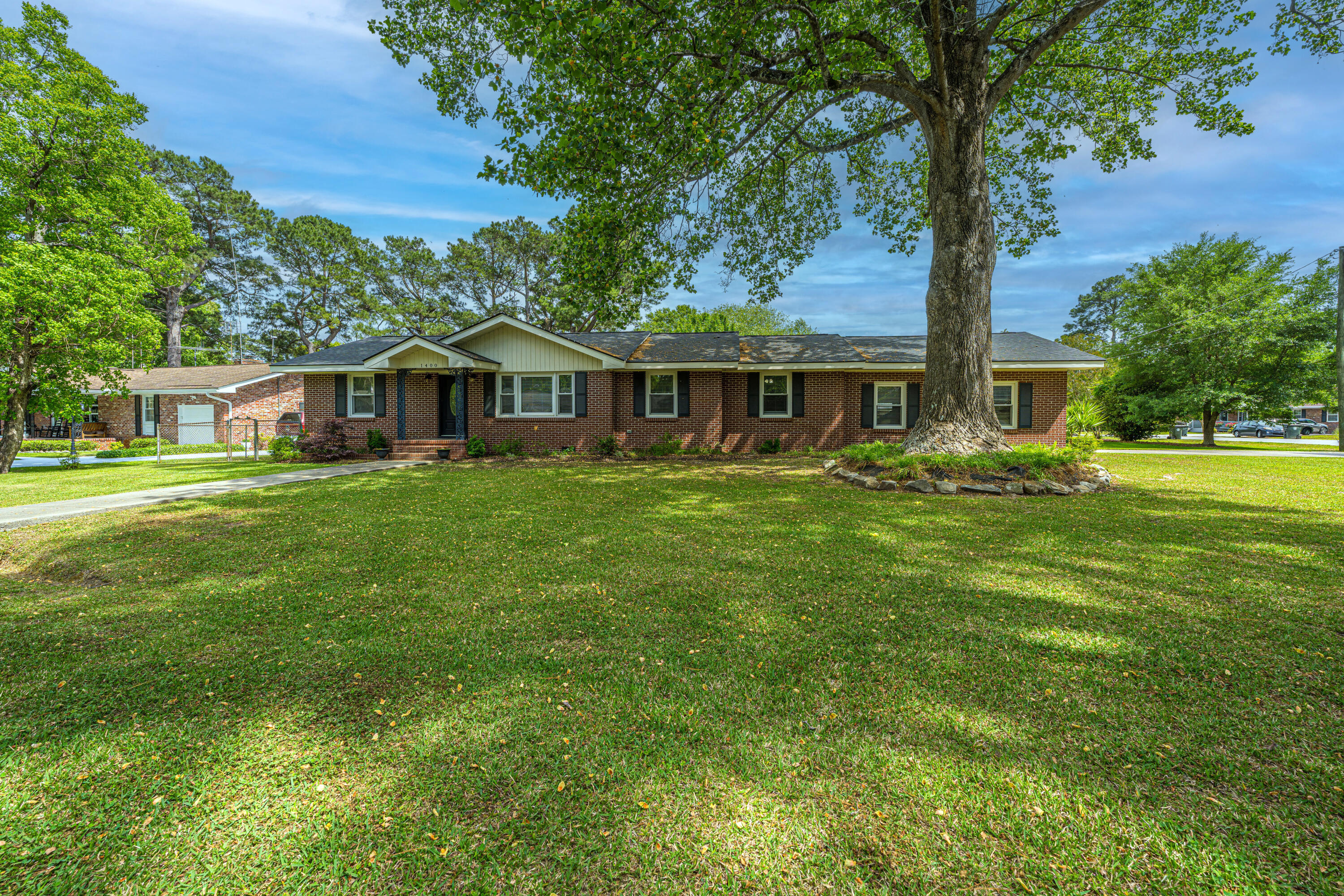 1400 W Lenevar Drive Charleston SC 29407