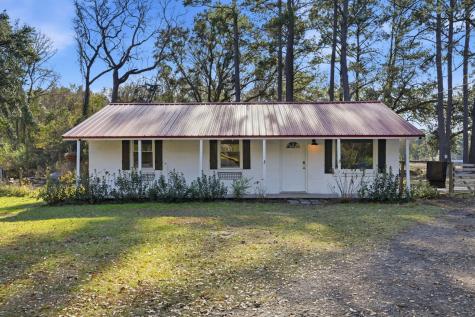 1733 Etheridge Road Wadmalaw Island SC 29487