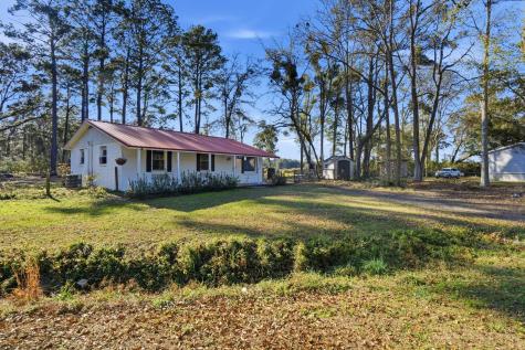 1733 Etheridge Road Wadmalaw Island SC 29487