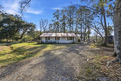 1733 Etheridge Road Wadmalaw Island SC 29487