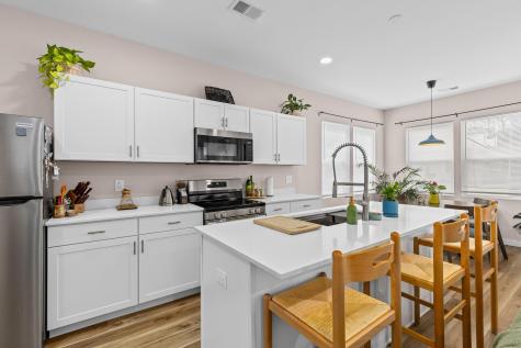 5760 Pilgrim Avenue Hanahan SC 29410