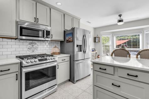 113 Oyster Point Row Charleston SC 29412