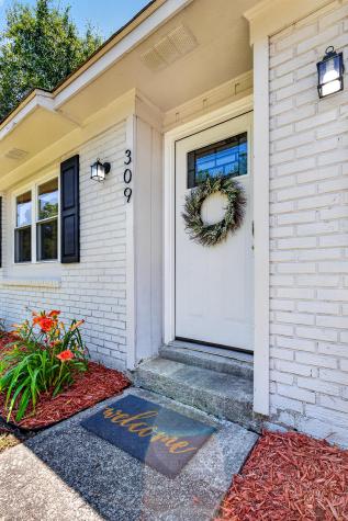 309 Logan Drive Summerville SC 29483