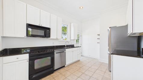 180 Broad Street Charleston SC 29401