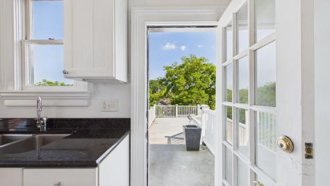 180 Broad Street Charleston SC 29401