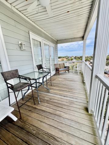 106 W Arctic Avenue Folly Beach SC 29439