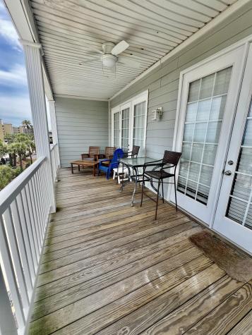 106 W Arctic Avenue Folly Beach SC 29439