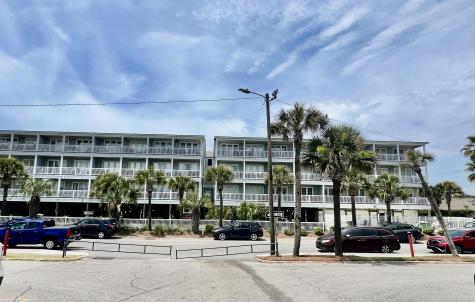 106 W Arctic Avenue Folly Beach SC 29439