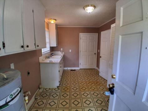2112 W Carolina Avenue Hartsville SC 29550