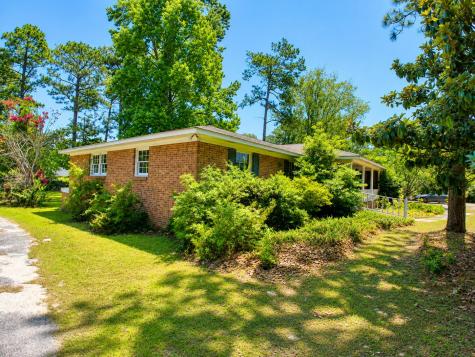 2112 W Carolina Avenue Hartsville SC 29550