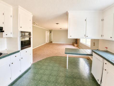2112 W Carolina Avenue Hartsville SC 29550