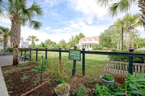 23 Robert Mills Circle Mount Pleasant SC 29464