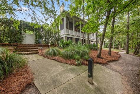 23 Robert Mills Circle Mount Pleasant SC 29464