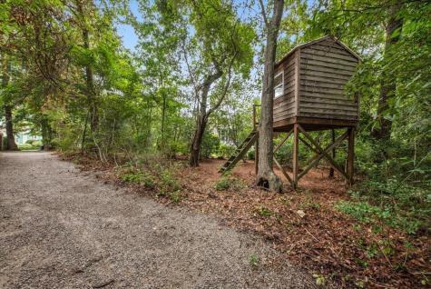 23 Robert Mills Circle Mount Pleasant SC 29464