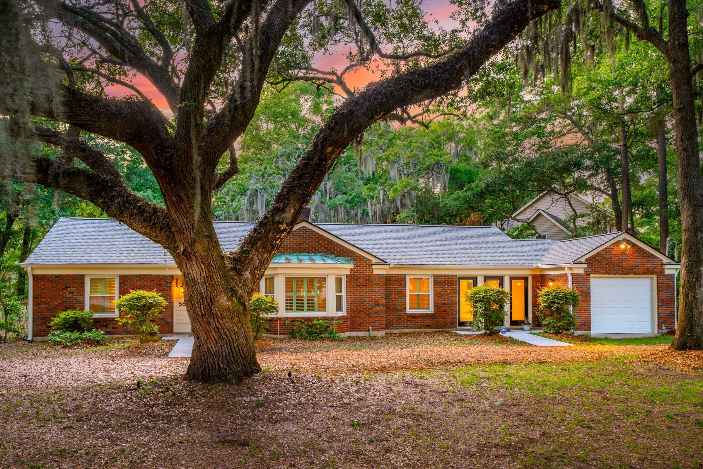 562 Fort Johnson Road Charleston SC 29412