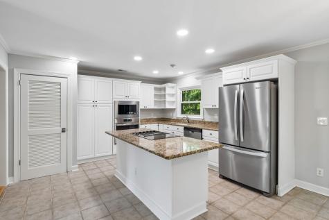 562 Fort Johnson Road Charleston SC 29412