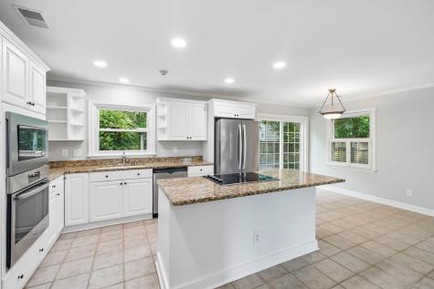 562 Fort Johnson Road Charleston SC 29412
