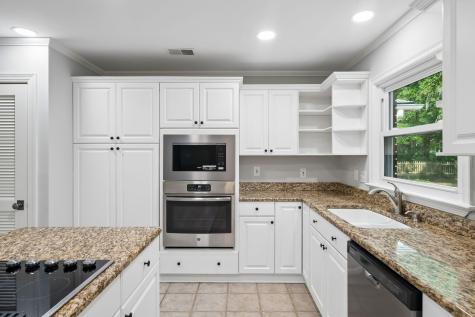 562 Fort Johnson Road Charleston SC 29412