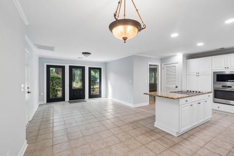 562 Fort Johnson Road Charleston SC 29412