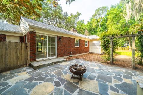 562 Fort Johnson Road Charleston SC 29412