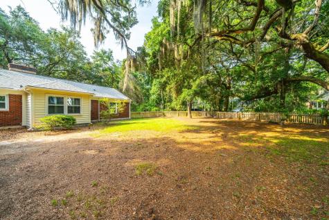 562 Fort Johnson Road Charleston SC 29412