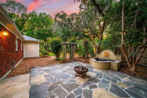 562 Fort Johnson Road Charleston SC 29412