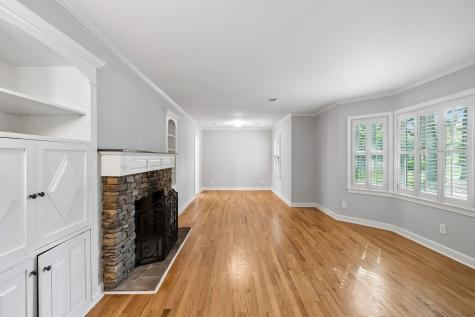 562 Fort Johnson Road Charleston SC 29412