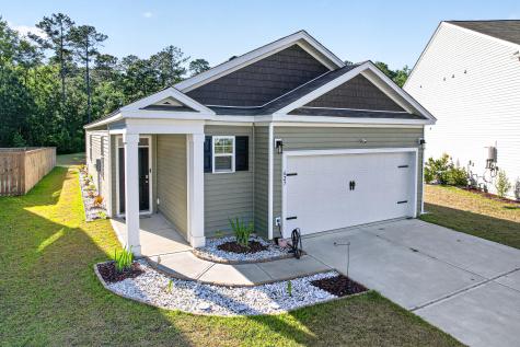 627 Silver Spruce Summerville SC 29486